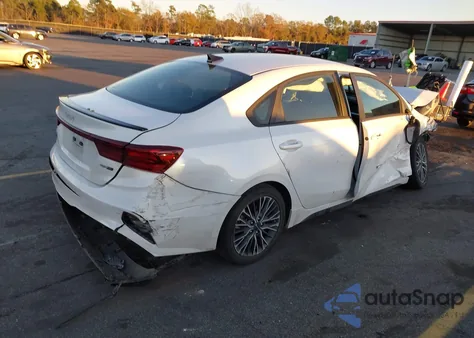 2024 Kia Forte Gt-Line z USA, uszkodzony, nr VIN 3KPF54AD3RE701866